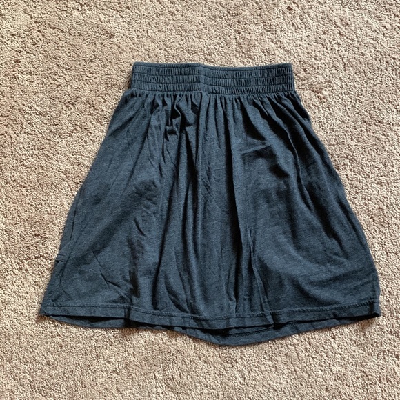 AMERICAN APPAREL Dark Gray Pocket Skirt, size S - Picture 4 of 5